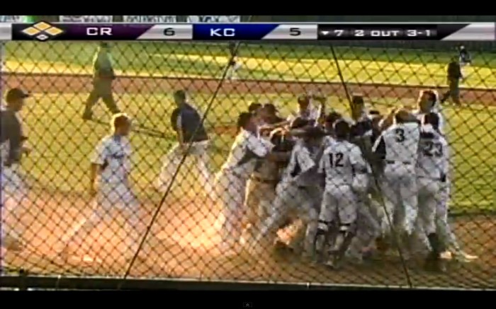 Varsity baseball beats Cedar Ridge 9-6, wins area title