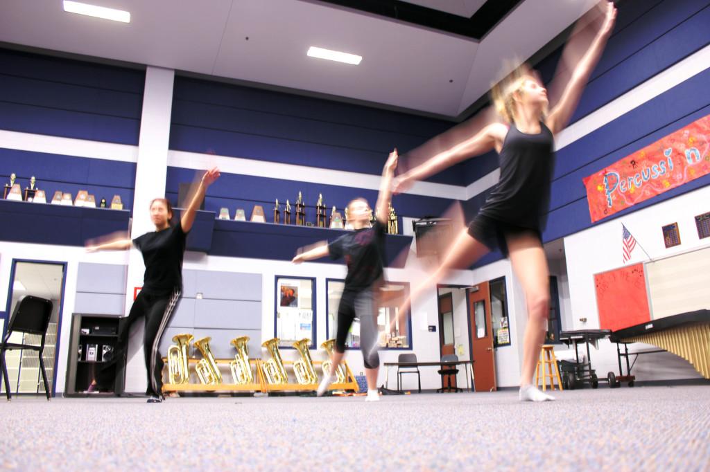 Color Guard Prepares for State Meet