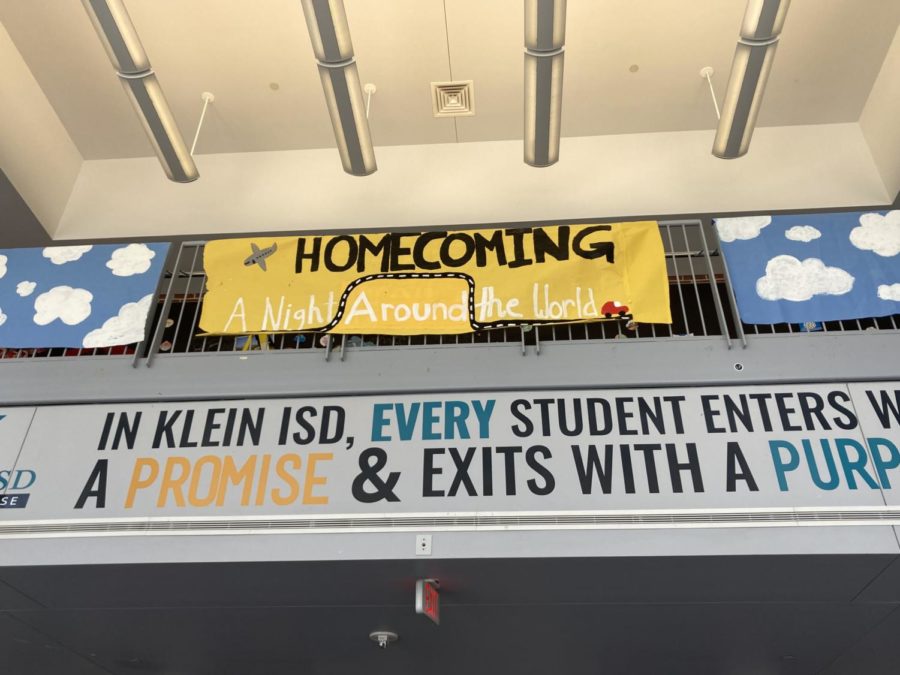 Photo of the Day 9/21/21: Homecoming decorations hang near the art hallway in the front of the school.